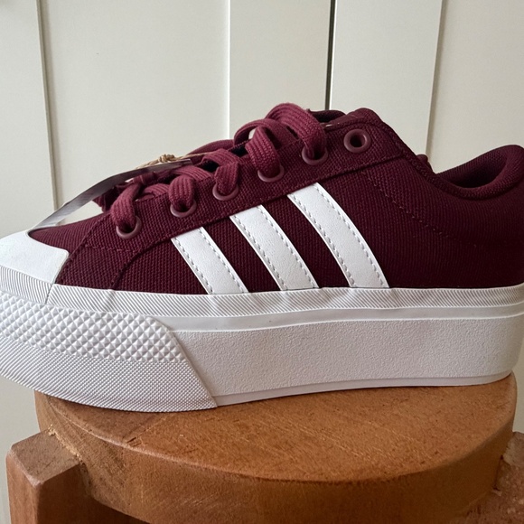 NEW WOMEN'S BRAVADA 2.0 PLATFORM BURGUNDY/MAROON/WHITE - Picture 3 of 3